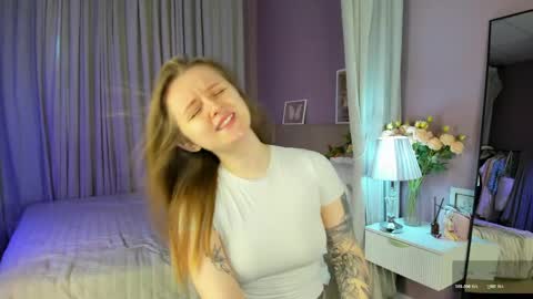 Snapshot of katrina_bail chatting on May 31, 1:14 am Katrina Bail online show from May 31, 1:14 am
