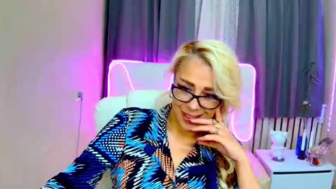 katrinacharm online show from September 10, 7:08 am
