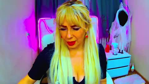 katrinacharm online show from October 10, 12:59 pm