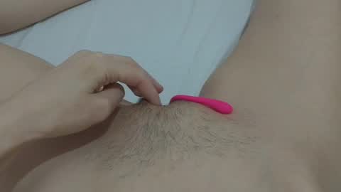 Snapshot of katrinna_arinna chatting on January 10, 12:04 pm katrina dont forget to give me thumbs up online show from January 10, 12:04 pm