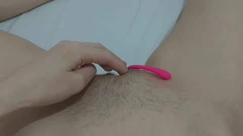 Snapshot of katrinna_arinna chatting on January 14, 11:37 pm katrina dont forget to give me thumbs up online show from January 14, 11:37 pm