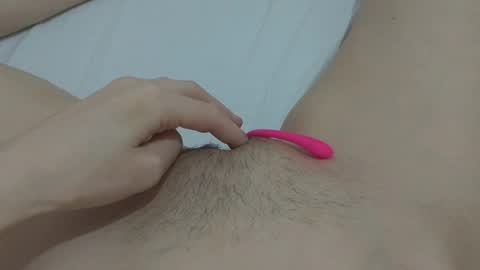 Snapshot of katrinna_arinna chatting on January 18, 12:13 am katrina dont forget to give me thumbs up online show from January 18, 12:13 am