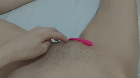 Snapshot of katrinna_arinna chatting on January 19, 7:15 pm katrina dont forget to give me thumbs up online show from January 19, 7:15 pm