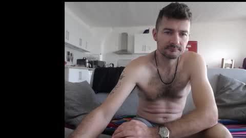 Snapshot of katsufr chatting on September 10, 6:35 am demyx online show from September 10, 6:35 am