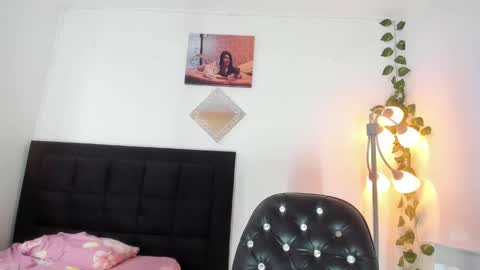 Snapshot of katta_c chatting on September 18, 6:54 pm katta_c online show from September 18, 6:54 pm