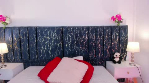 Katte online show from April 13, 1:05 pm