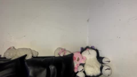 Snapshot of kattia_23 chatting on March 16, 3:23 am kattia online show from March 16, 3:23 am