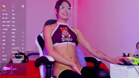 Snapshot of kattia_deluchixxx chatting on June 17, 9:23 am kattia_deluchixxx online show from June 17, 9:23 am