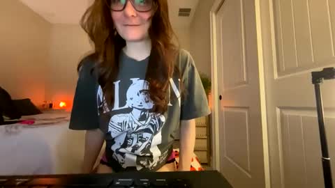 Josie live show Tuesday Wednesday and Thursday online show from October 12, 9:14 pm