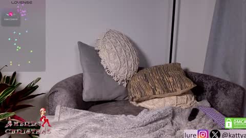 Snapshot of kattyallure chatting on December 14, 12:01 am Katty online show from December 14, 12:01 am