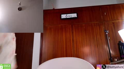 Snapshot of kattyallure chatting on January 28, 6:39 pm Katty online show from January 28, 6:39 pm