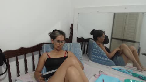 Snapshot of kattydirty144 chatting on January 7, 9:03 pm angel online show from January 7, 9:03 pm
