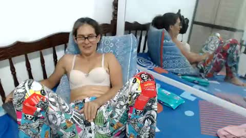 Snapshot of kattydirty144 chatting on January 14, 10:34 pm angel online show from January 14, 10:34 pm
