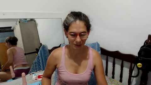 Snapshot of kattydirty144 chatting on February 13, 10:12 am angel online show from February 13, 10:12 am