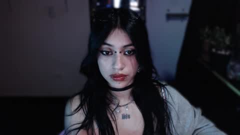 Snapshot of kattze chatting on February 16, 3:47 am online show from February 16, 3:47 am