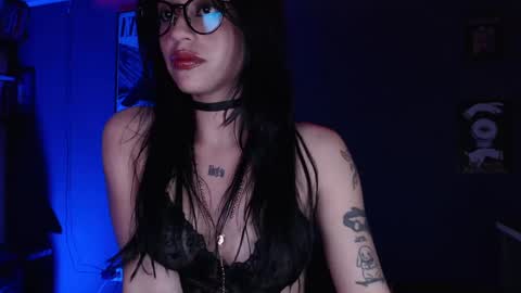      online show from November 23, 10:15 am