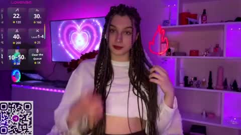 Olivia online show from April 27, 7:01 pm