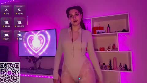 Olivia online show from April 28, 4:34 pm