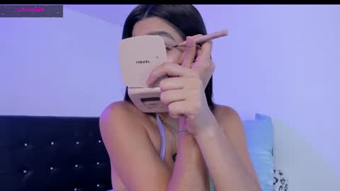 Snapshot of katy_babyg chatting on July 28, 12:48 pm Katy 3 online show from July 28, 12:48 pm