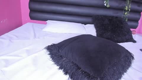 Snapshot of katy_contreras chatting on January 8, 5:37 pm katy_contreras online show from January 8, 5:37 pm