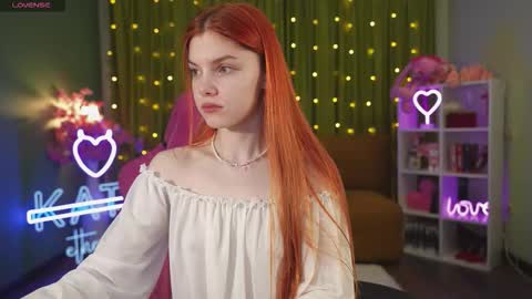 Katy      -    online show from October 12, 3:16 am