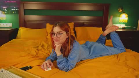 Katy      -    online show from November 16, 3:12 am