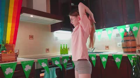 Katy      -    online show from March 13, 3:07 pm