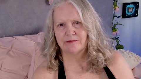 katy_nicole online show from March 29, 6:30 pm