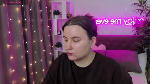 Kate online show from March 19, 5:11 am