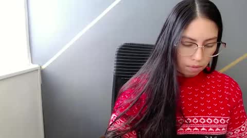 KATY online show from December 4, 2:15 pm