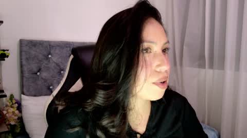 KATY online show from April 8, 4:18 pm