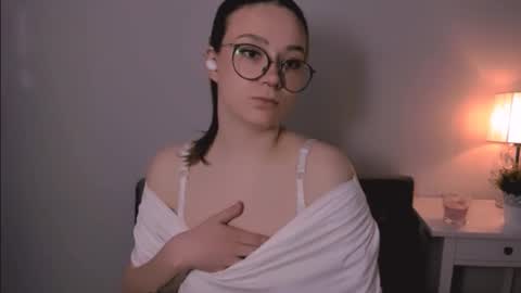 Katy online show from April 28, 4:23 pm