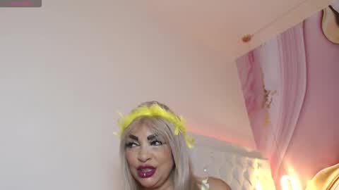 Snapshot of katyhornymilfsexy chatting on September 26, 6:56 pm katy online show from September 26, 6:56 pm