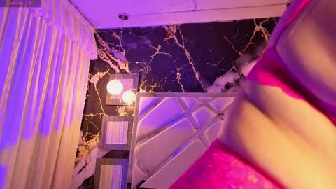 Snapshot of katyhornymilfsexy chatting on February 19, 11:50 am katy online show from February 19, 11:50 am