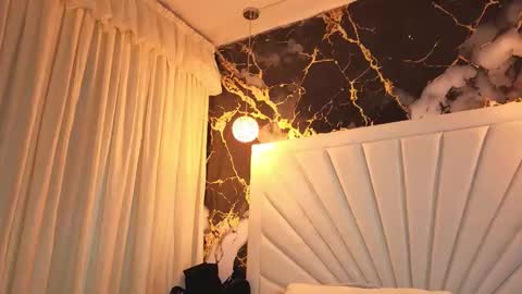 Snapshot of katyhornymilfsexy chatting on February 27, 11:43 am katy online show from February 27, 11:43 am