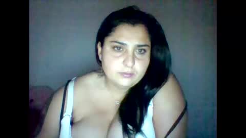 Snapshot of katymelissa chatting on November 19, 5:29 am katymelissa online show from November 19, 5:29 am