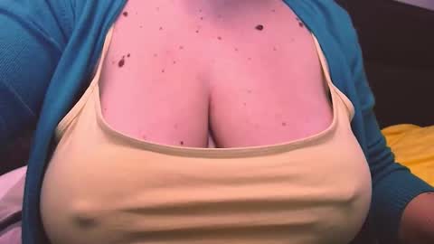 Snapshot of katynextdoor chatting on January 22, 6:20 am Katy online show from January 22, 6:20 am