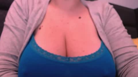 Snapshot of katynextdoor chatting on January 23, 7:00 am Katy online show from January 23, 7:00 am