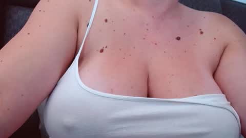 Snapshot of katynextdoor chatting on September 14, 6:56 am Katy online show from September 14, 6:56 am