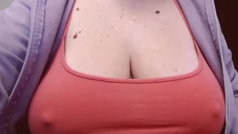 Snapshot of katynextdoor chatting on December 3, 2:41 am Katy online show from December 3, 2:41 am