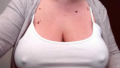 Snapshot of katynextdoor chatting on December 16, 5:12 am Katy online show from December 16, 5:12 am