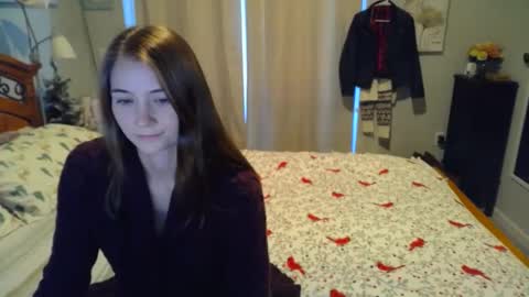 Snapshot of katynowhere chatting on December 19, 12:02 am Katy online show from December 19, 12:02 am