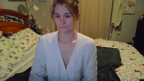 Snapshot of katynowhere chatting on December 31, 1:57 am Katy online show from December 31, 1:57 am