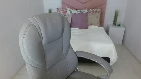 Snapshot of katyrojas chatting on November 4, 12:15 pm katyrojas online show from November 4, 12:15 pm