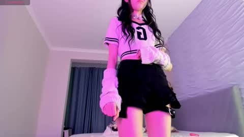 mai online show from October 17, 2:30 pm