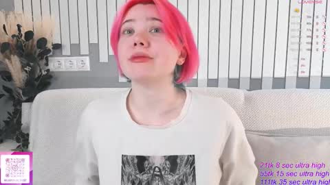 Yuki  online show from November 16, 6:30 am