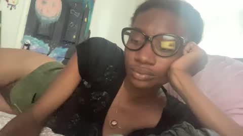 Snapshot of kawaiistrfkr chatting on October 20, 7:47 pm kawaiistrfkr online show from October 20, 7:47 pm