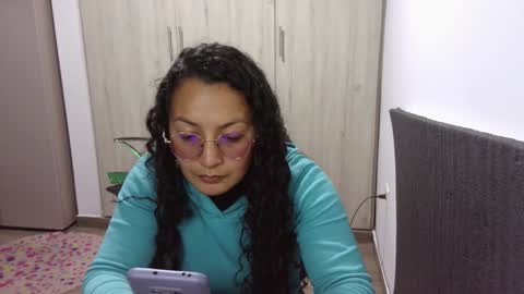 Snapshot of kawit1 chatting on December 3, 9:34 pm Khawit online show from December 3, 9:34 pm