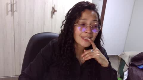 Snapshot of kawit1 chatting on January 1, 3:13 am Khawit online show from January 1, 3:13 am