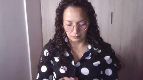 Snapshot of kawit1 chatting on February 17, 7:21 pm Khawit online show from February 17, 7:21 pm